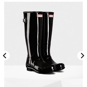 HUNTER rain boots wide calf black womens